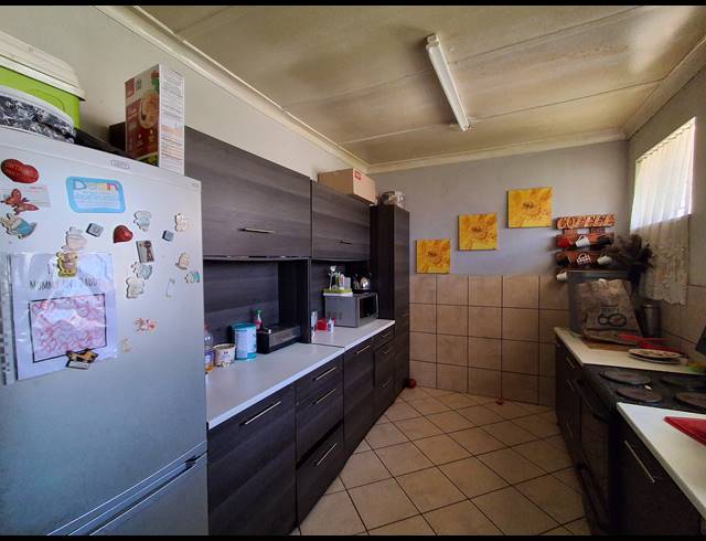 3 BEDROOM FREESTANDING FOR SALE IN STILFONTEIN EXT 3